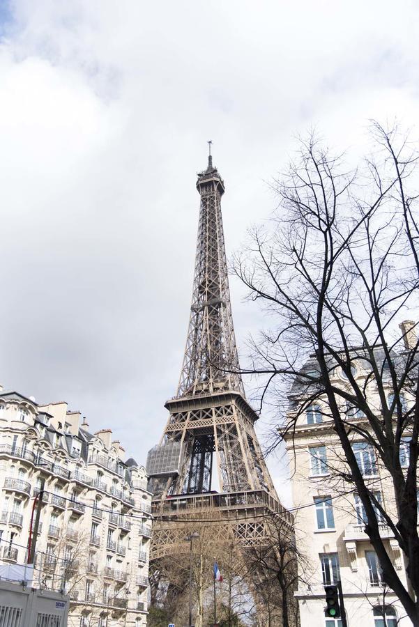 Apartamento Veeve - Steps From The Eiffel Tower París Exterior foto